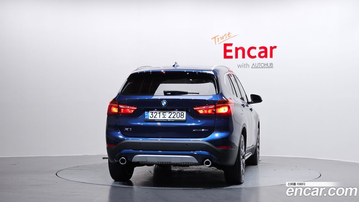 BMW X1 xDrive 20i xLine, 2022