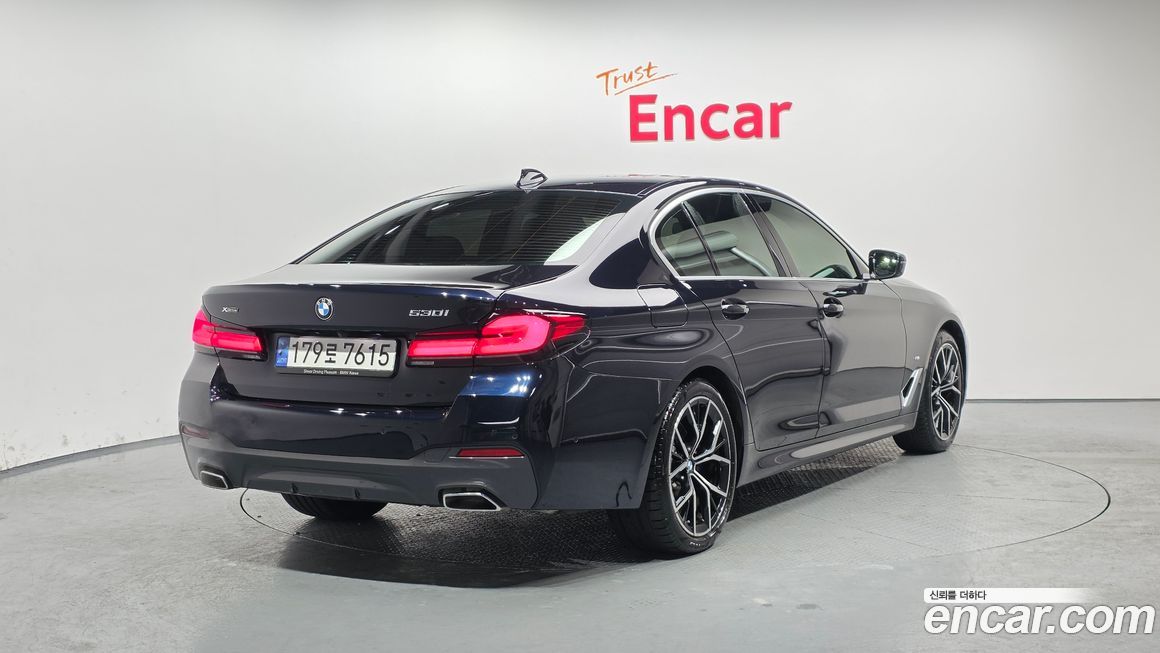 BMW 5-Series 530i xDrive M Sport Package, 2022