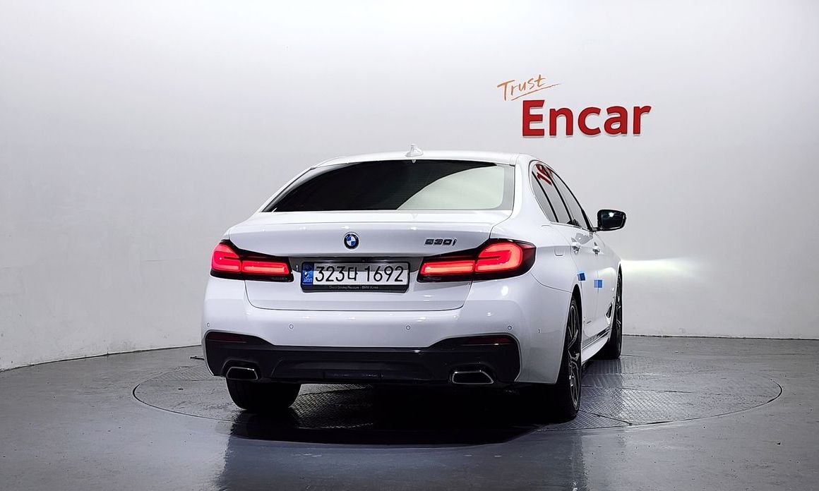 BMW 5-Series 530i M Sport Package, 2022