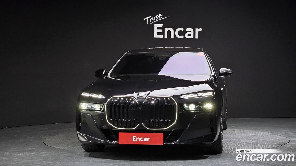 BMW 7-Series 740d xDrive M Sport, 2025