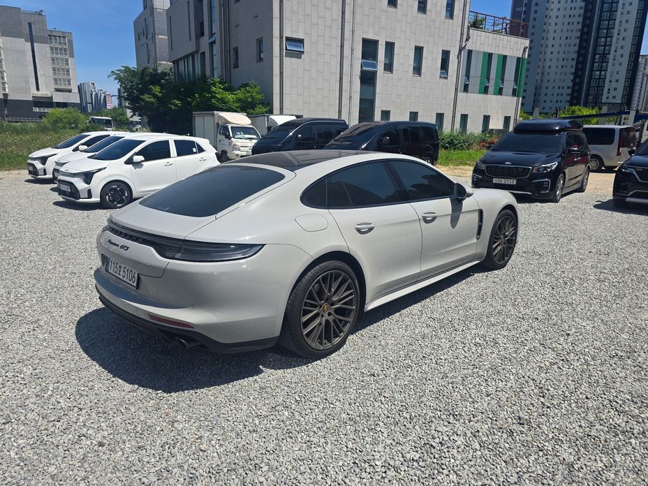 Porsche Panamera 2.9 AWD Platinum Edition, 2022