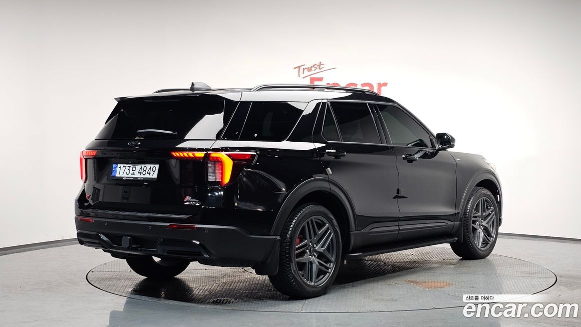 Ford Explorer 2.3 ST-Line 4WD, 2025