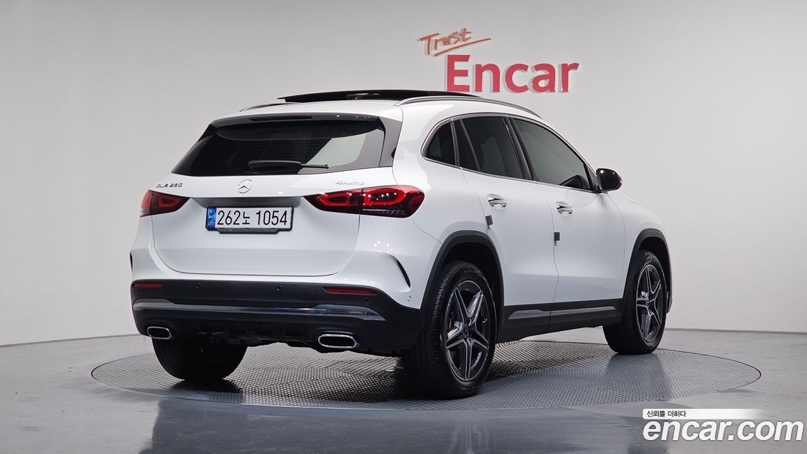 Mercedes-Benz GLA-Class GLA250 4MATIC, 2023