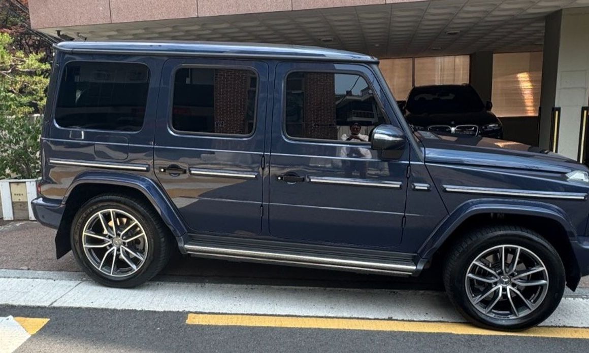 Mercedes-Benz G-Class G450d, 2025