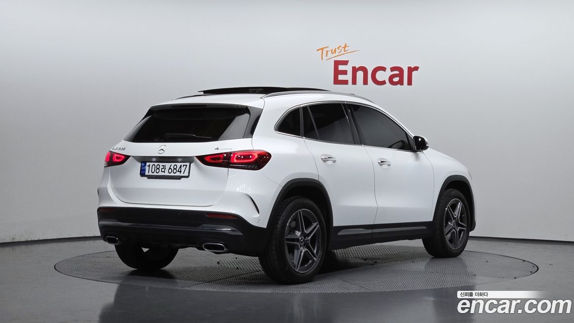 Mercedes-Benz GLA-Class GLA250 4MATIC, 2023