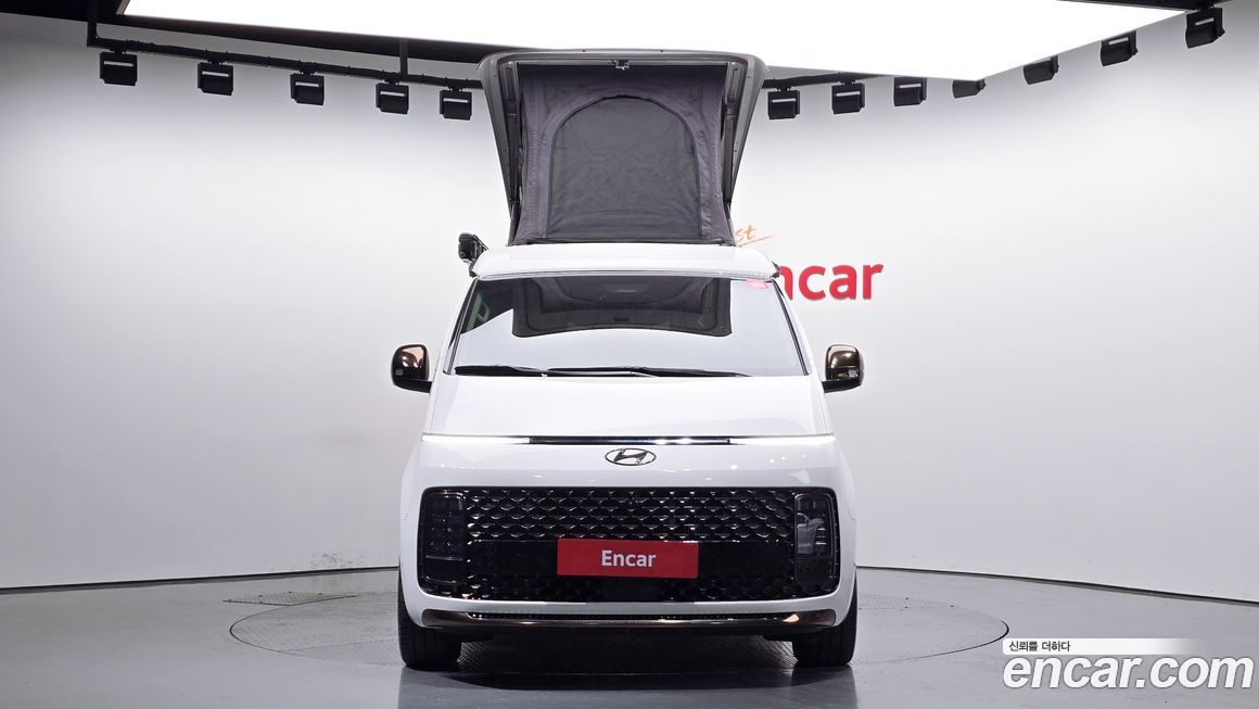 Hyundai Staria 4WD Camper, 2023
