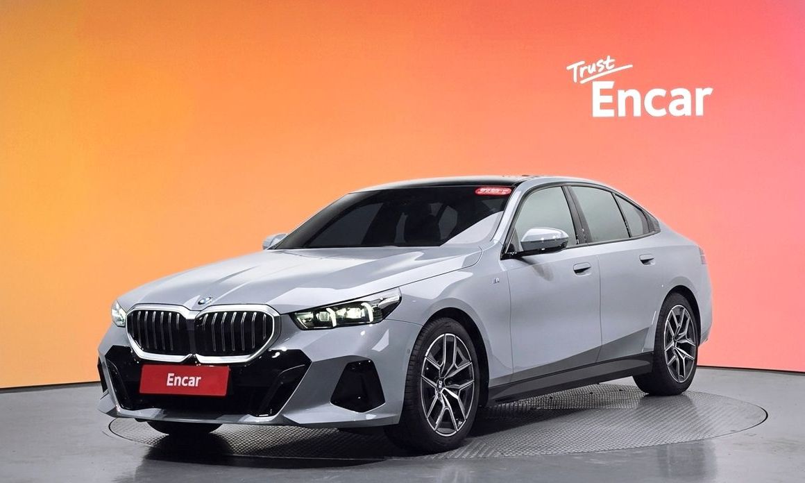BMW 5-Series 520i M Sport, 2025