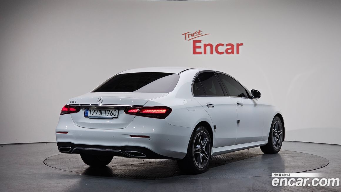 Mercedes-Benz E-Class E250 AMG Line, 2023