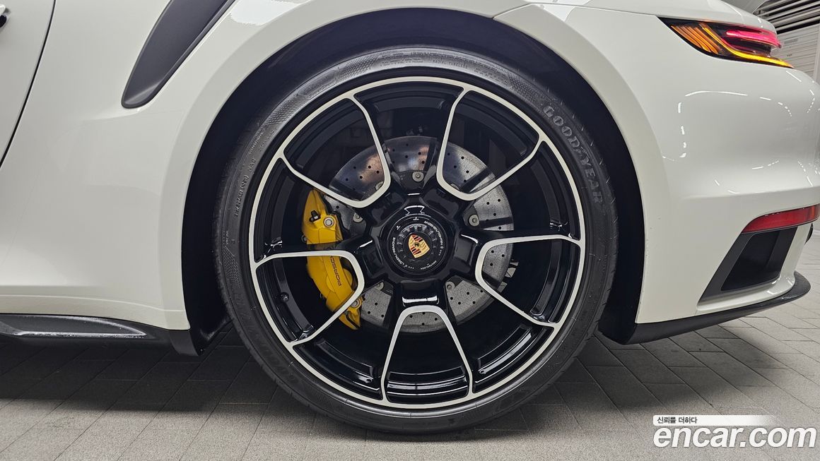 Porsche 911 Turbo S Cabriolet, 2024