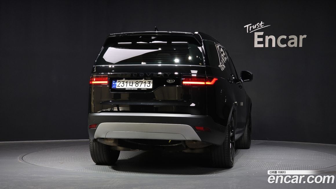 Land Rover Discovery 2.0 P300 SE, 2023