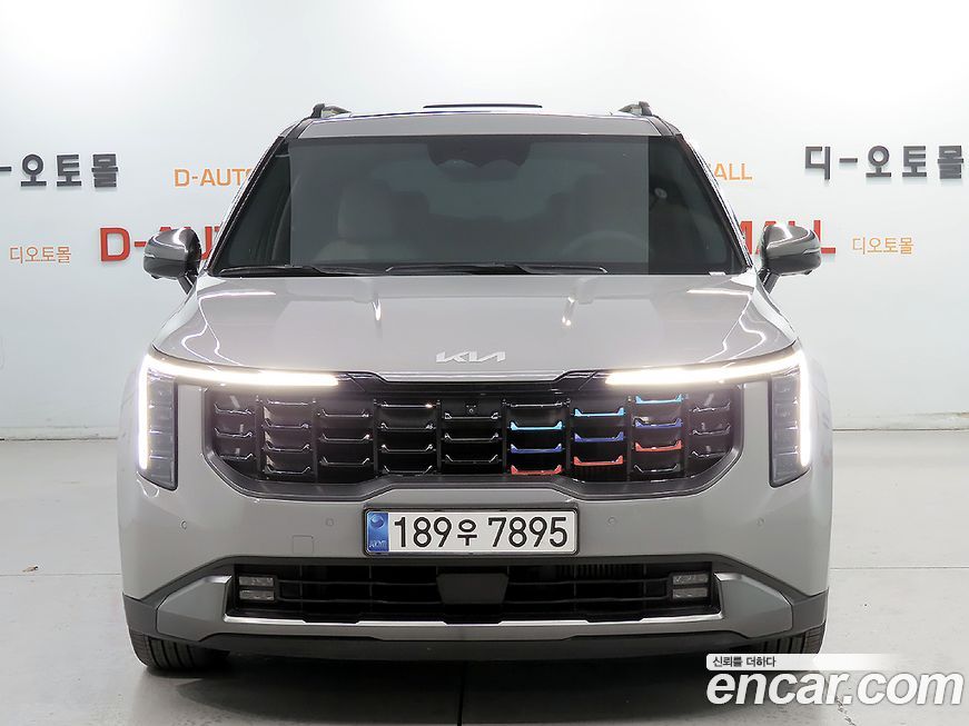 Kia Carnival 9-Seater Gravity, 2024