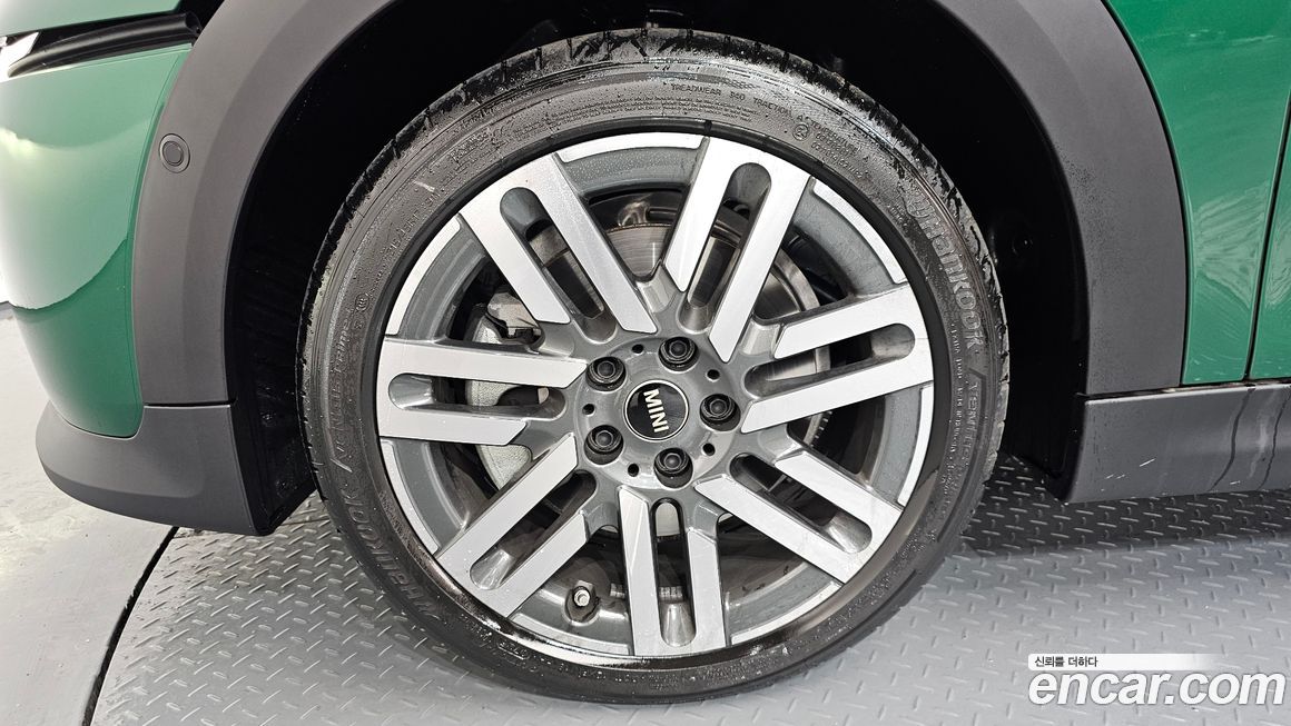 Mini Cooper Classic, 2025