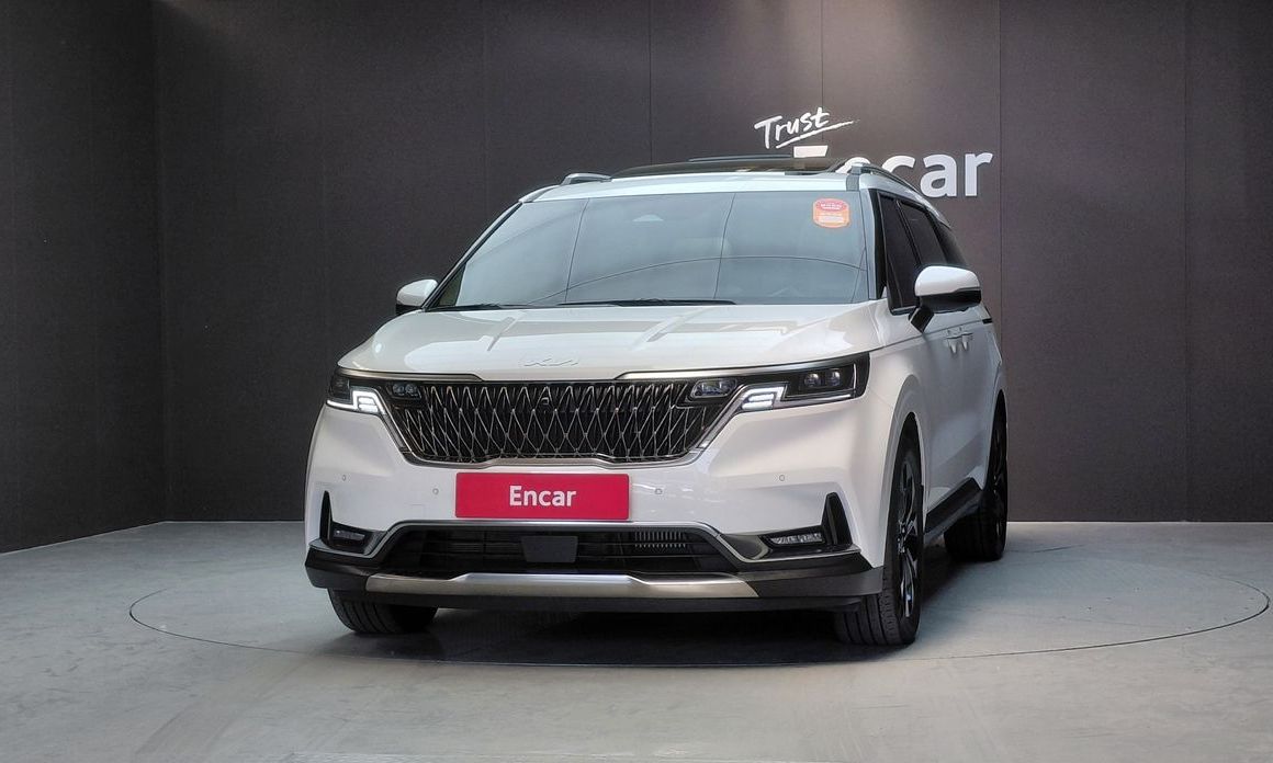 Kia Carnival 7-Seater Signature, 2023