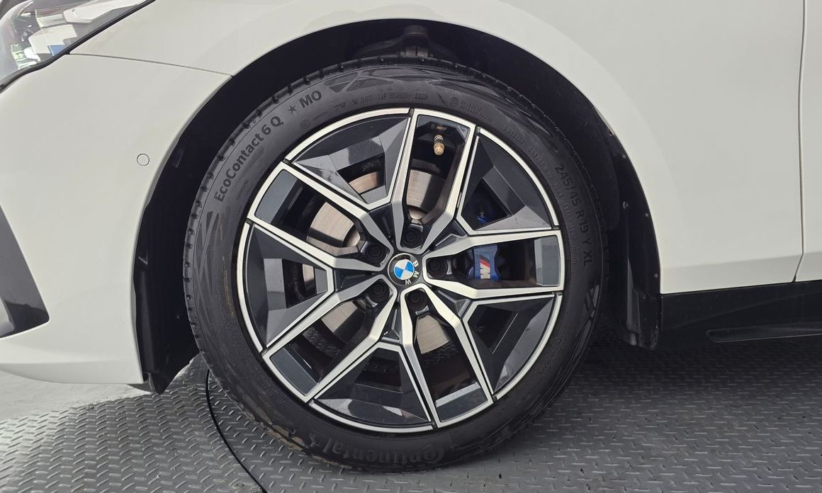 BMW 5-Series 520i M Sport, 2024