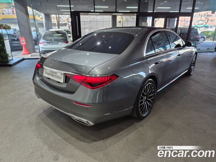 Mercedes-Benz S-Class S580L 4MATIC, 2025