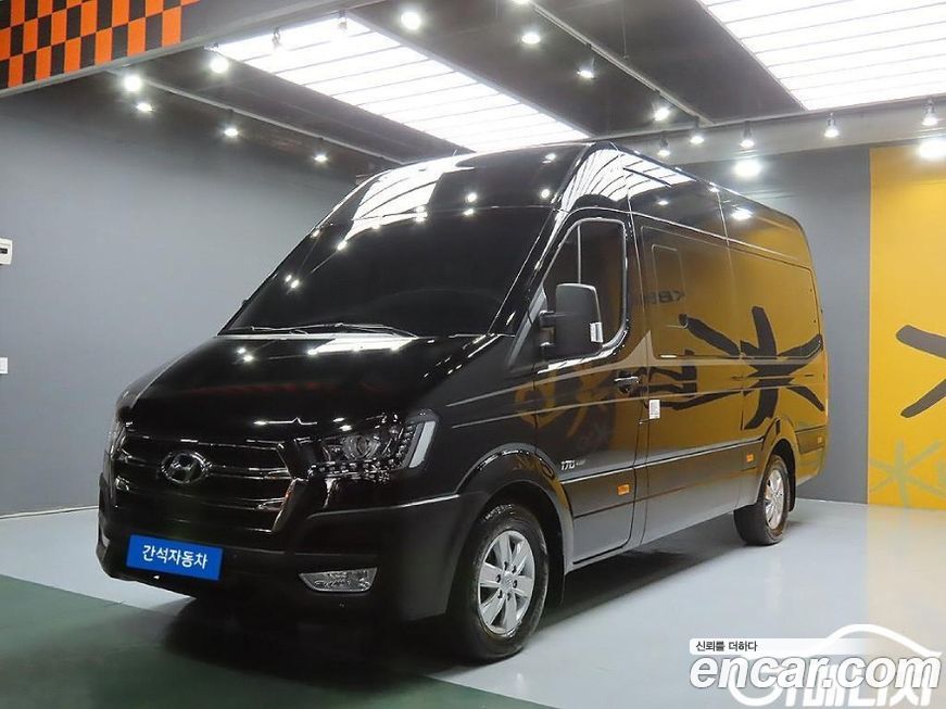 Hyundai Solati 15-seater, 2026
