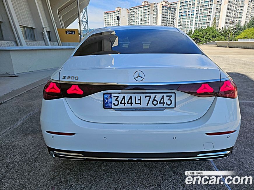 Mercedes-Benz E-Class E200 Avantgarde, 2025
