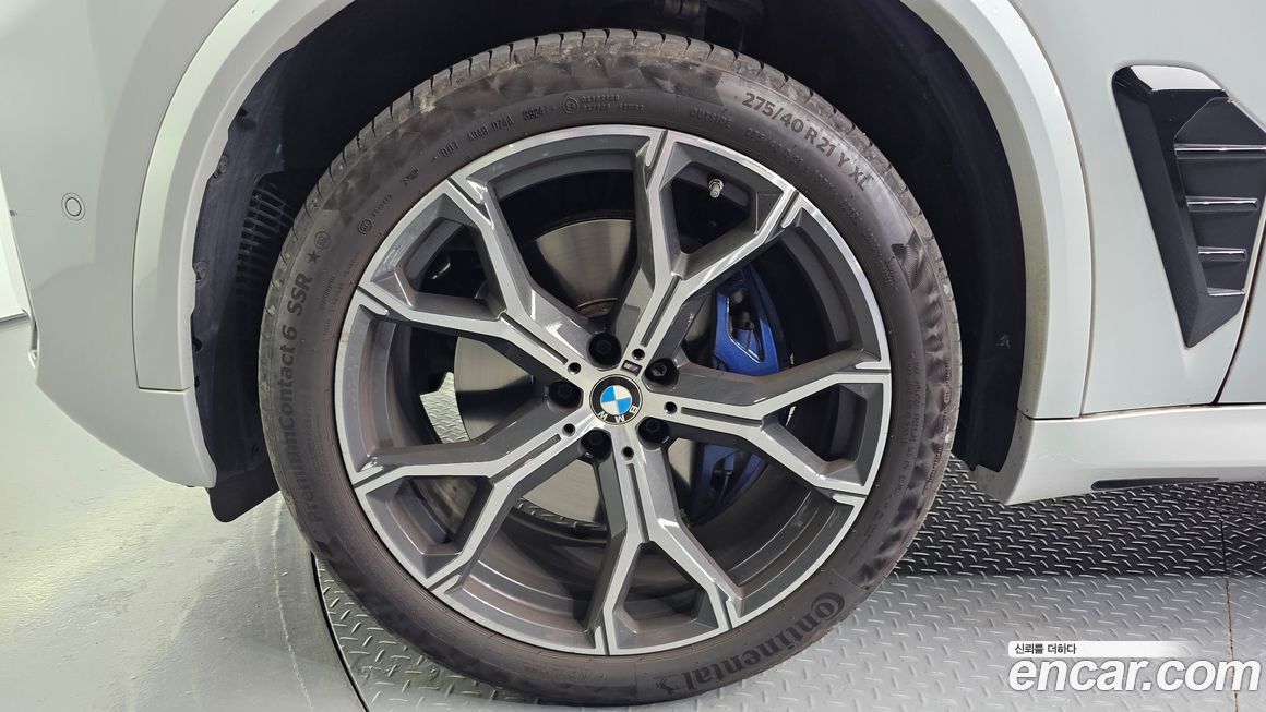 BMW X5 xDrive 40i M Sport, 2025