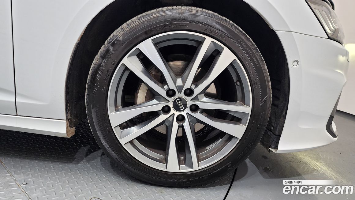 Audi A6 40 TDI Premium, 2023