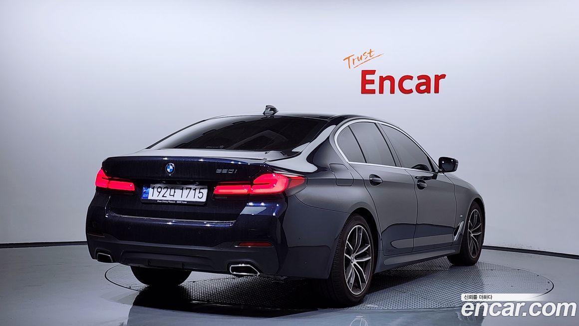 BMW 5-Series 520i M Sport, 2023