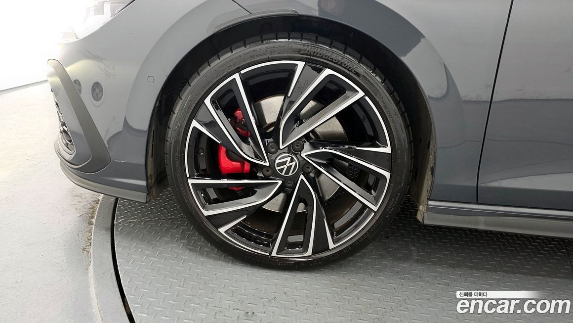 Volkswagen Golf 2.0 GTI, 2023
