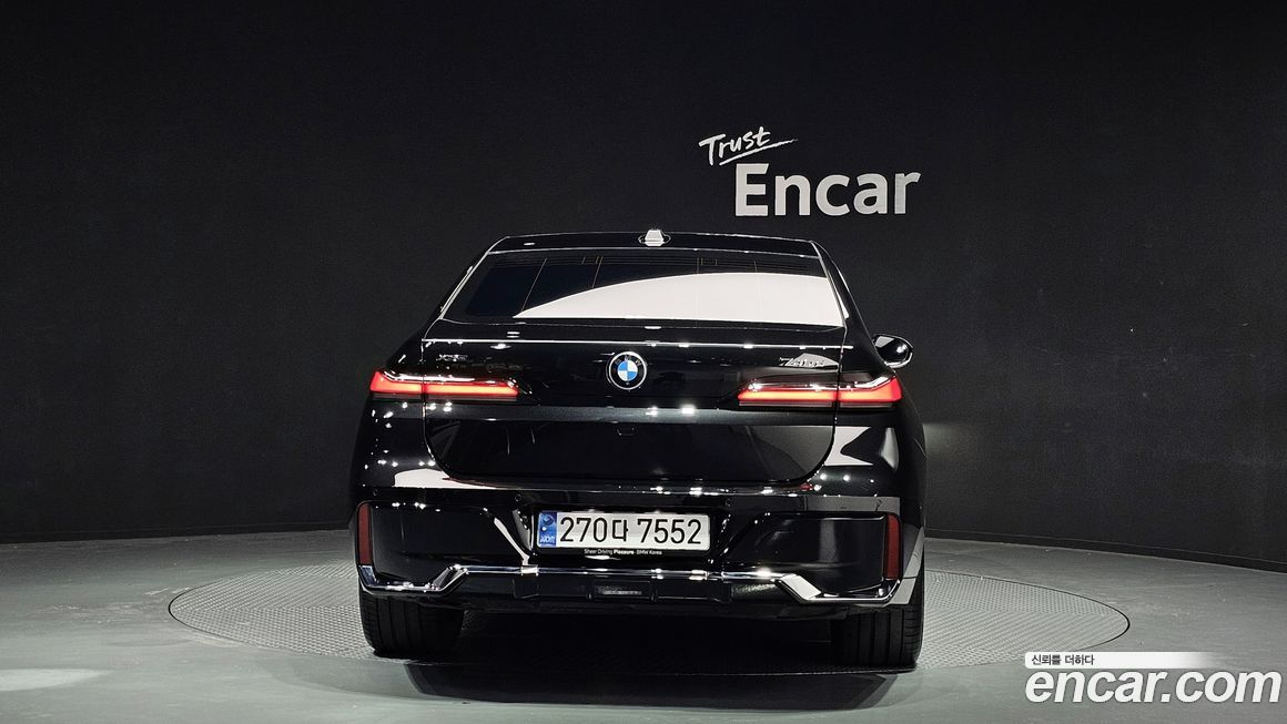 BMW 7-Series 740d xDrive M Sport, 2025