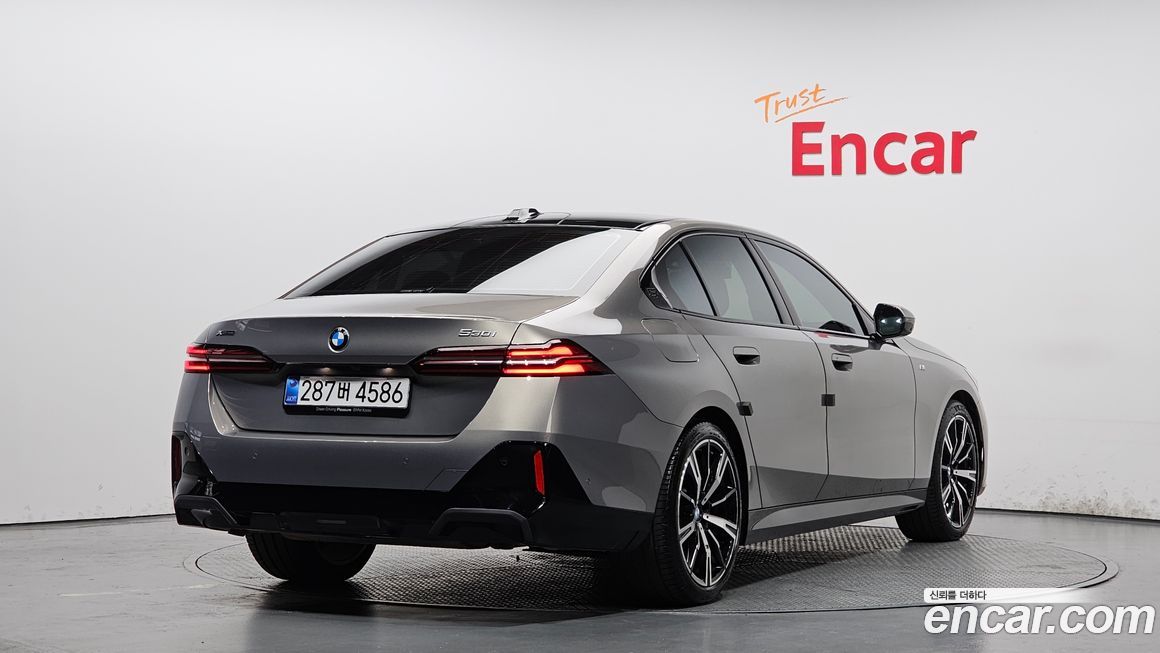 BMW 5-Series 530i xDrive M Sport, 2025