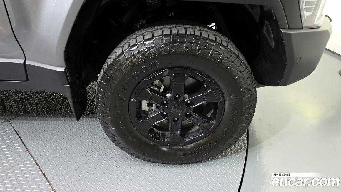 Kia Tasman 2.5T Gasoline 4WD, 2026