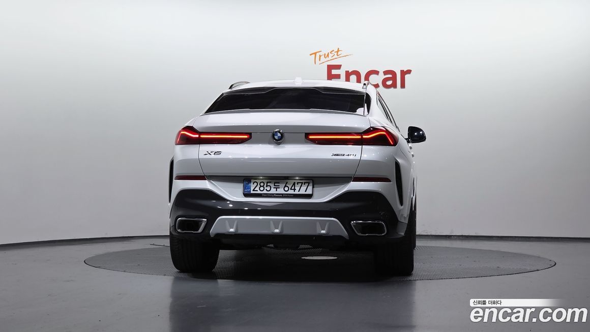 BMW X6 xDrive40i M Sport, 2025