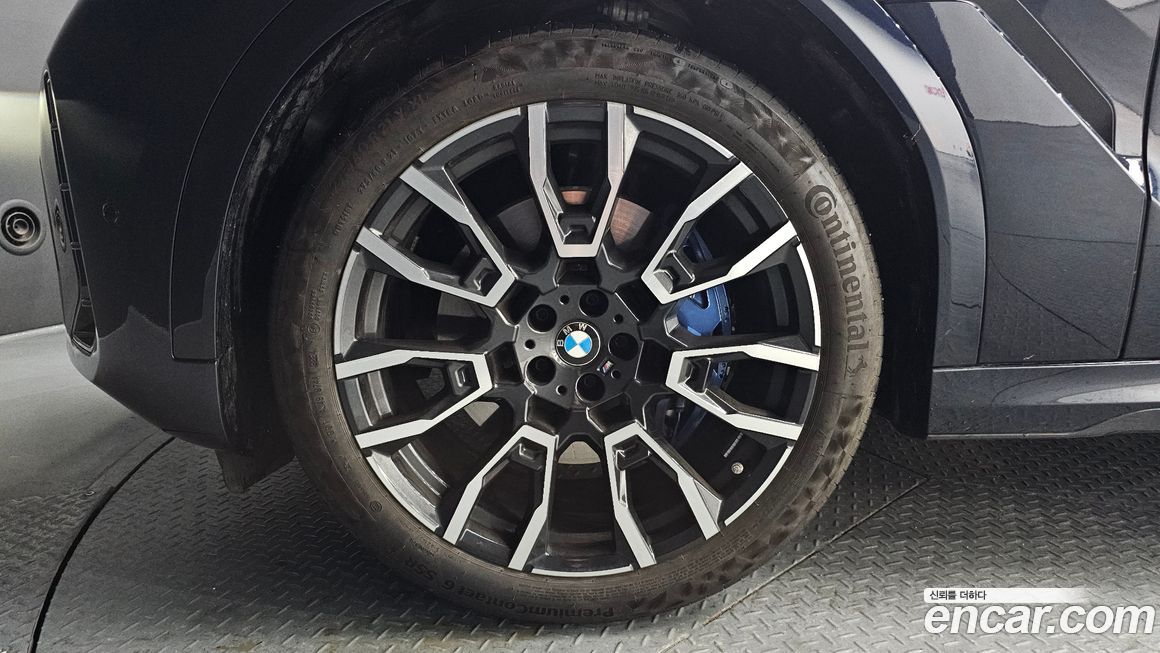 BMW X6 xDrive40i M Sport, 2025