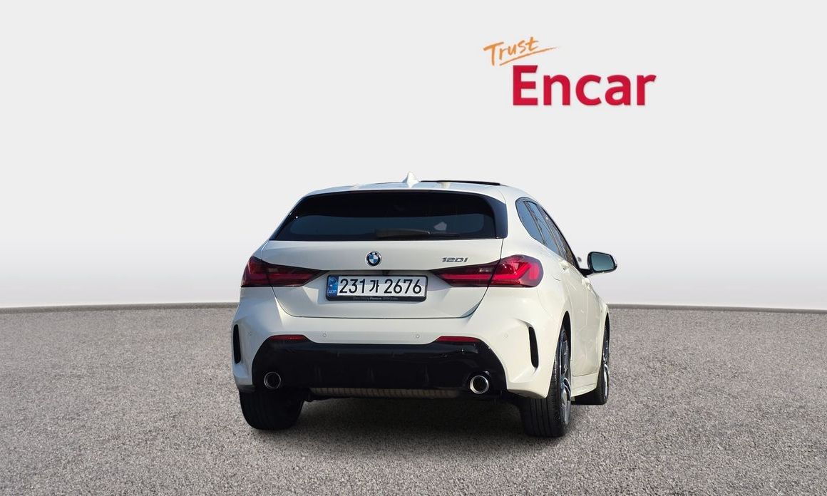 BMW 1-Series 120i M Sports, 2024