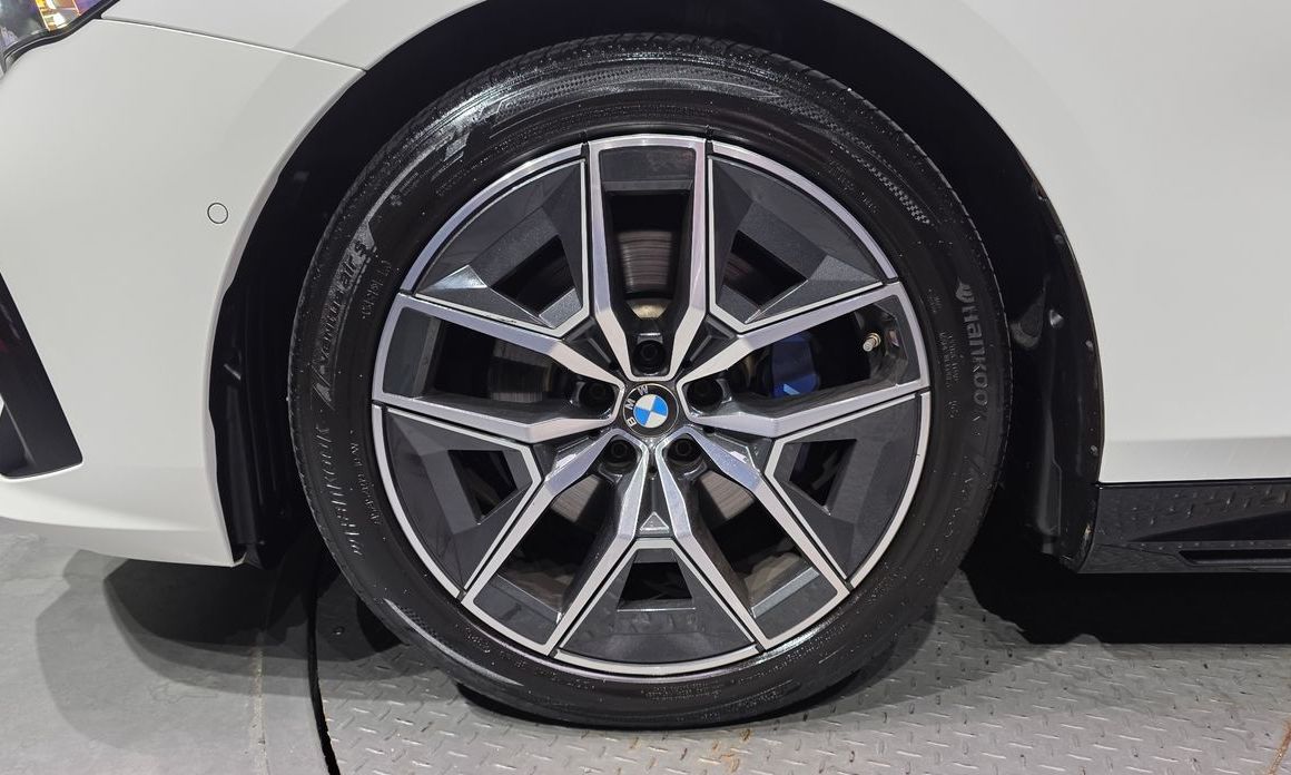BMW 5-Series 523d xDrive M Sport, 2024