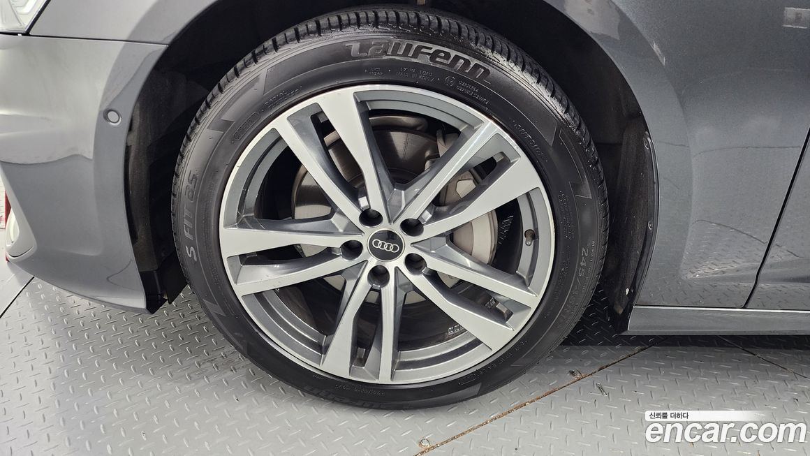 Audi A6 45 TFSI Premium, 2023