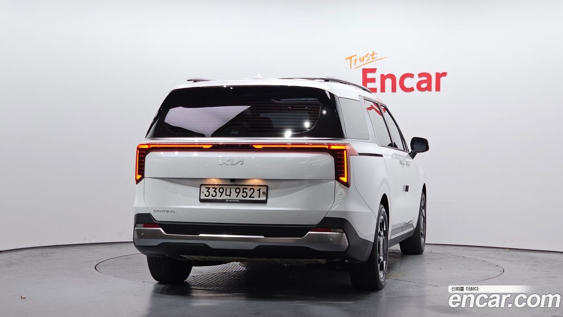 Kia Carnival 9-Seater Noblesse, 2024