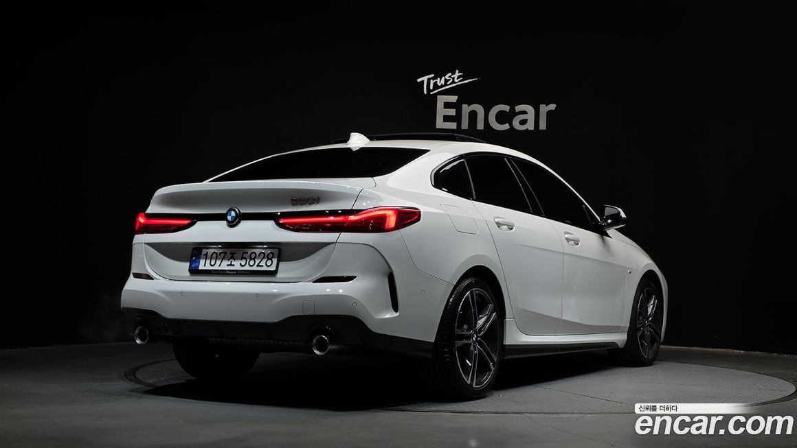 BMW 2-Series 220i M Sports, 2024