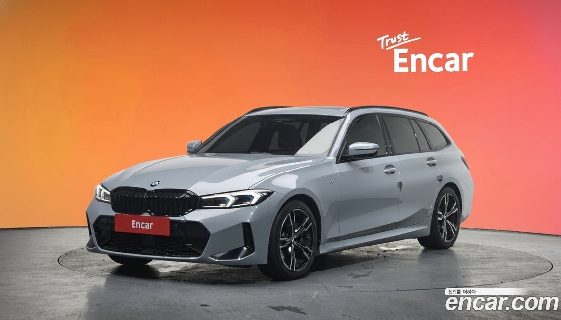 BMW 3-Series 320i Touring M Sports, 2023