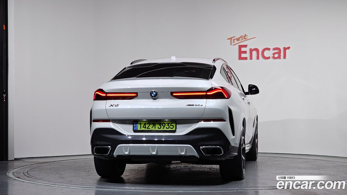 BMW X6 xDrive30d M Sport, 2024