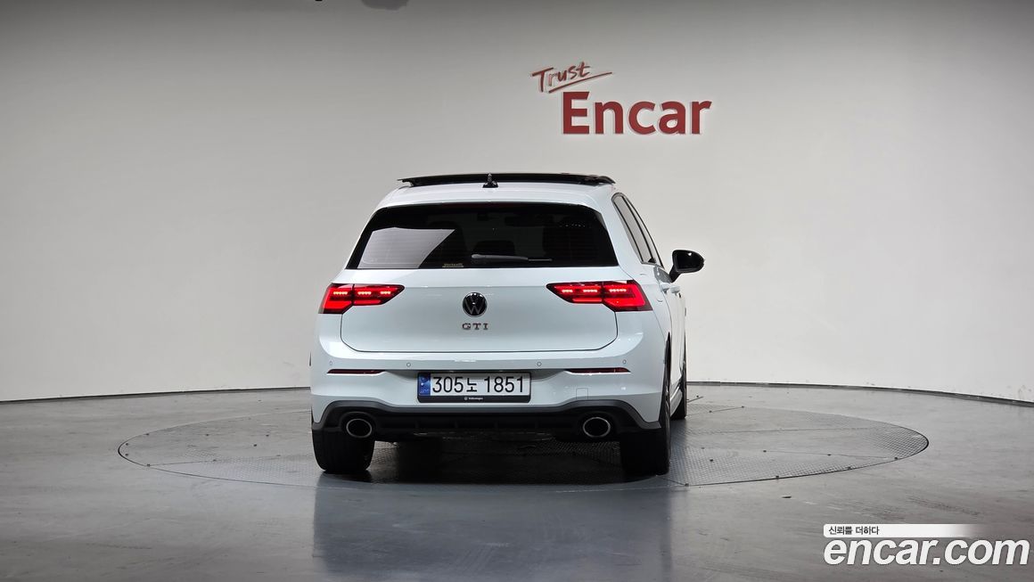 Volkswagen Golf 2.0 GTI, 2024