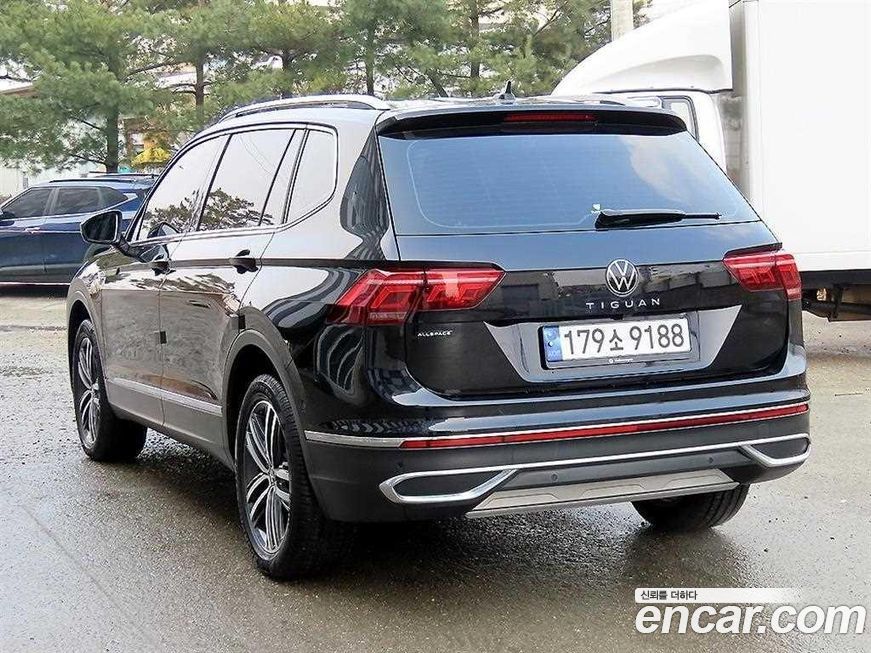 Volkswagen Tiguan 2.0 TSI Prestige, 2023