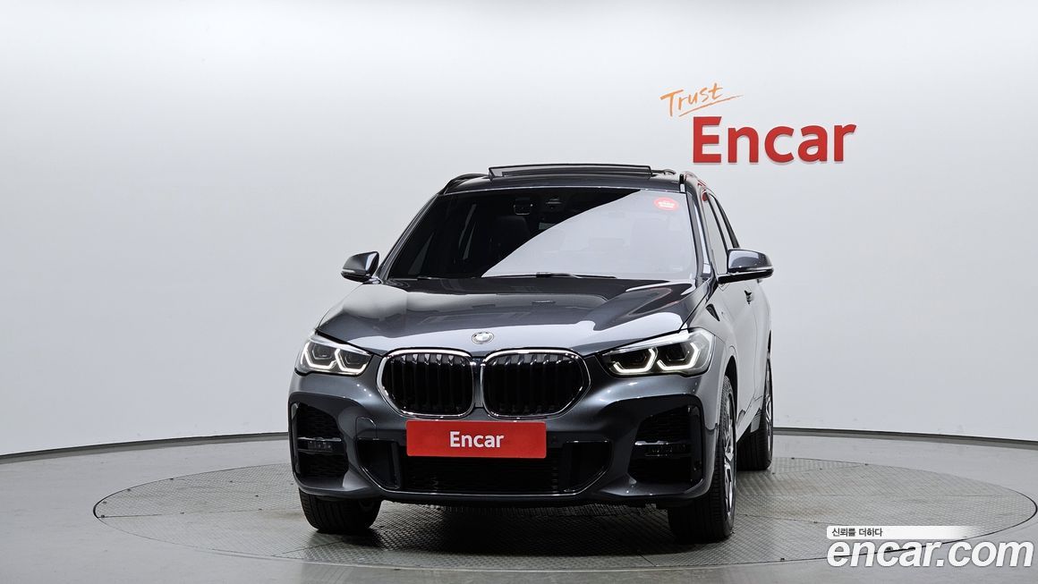 BMW X1 xDrive 20i M Sport, 2022