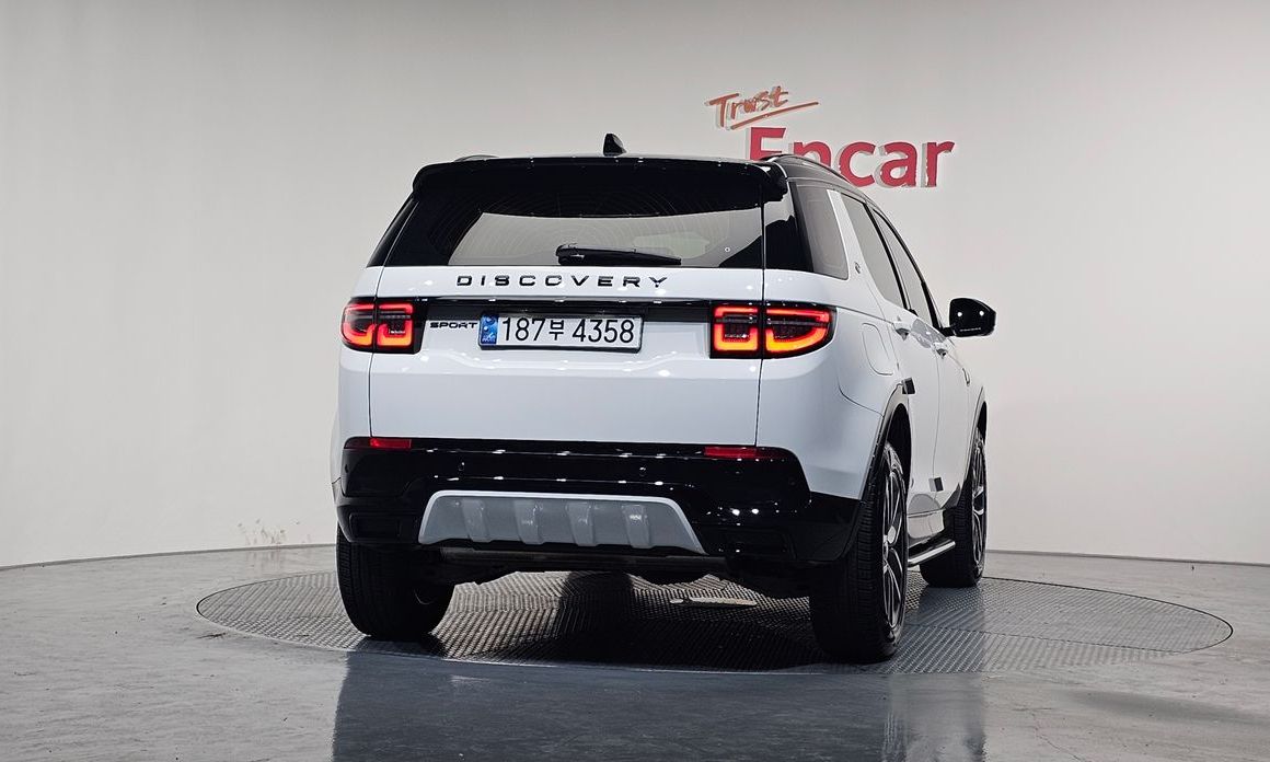 Land Rover Discovery Sport P250 Dynamic SE, 2024