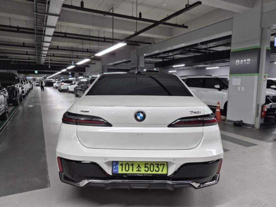 BMW 7-Series 740i xDrive M Sport Limited, 2024