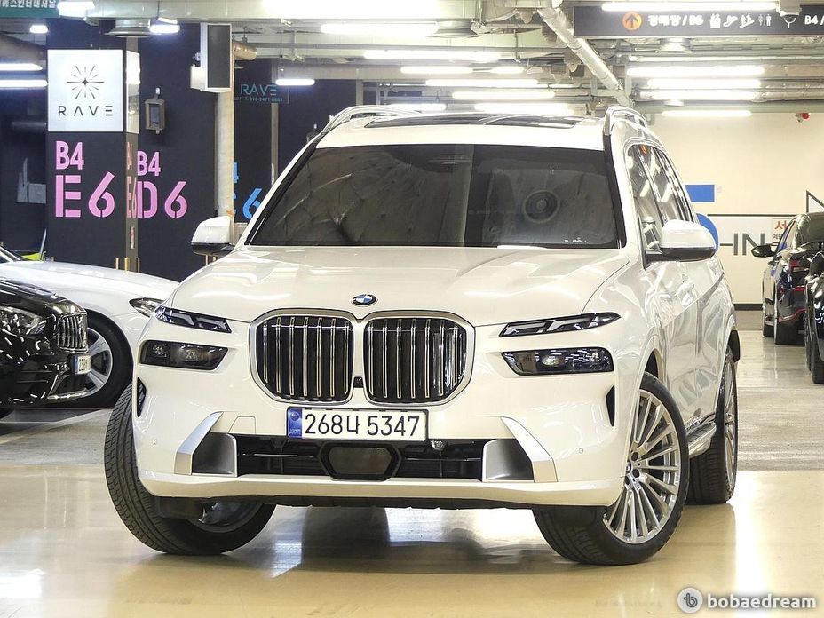 BMW X7 xDrive 40i Design Pure Excellence 6-Seater, 2024