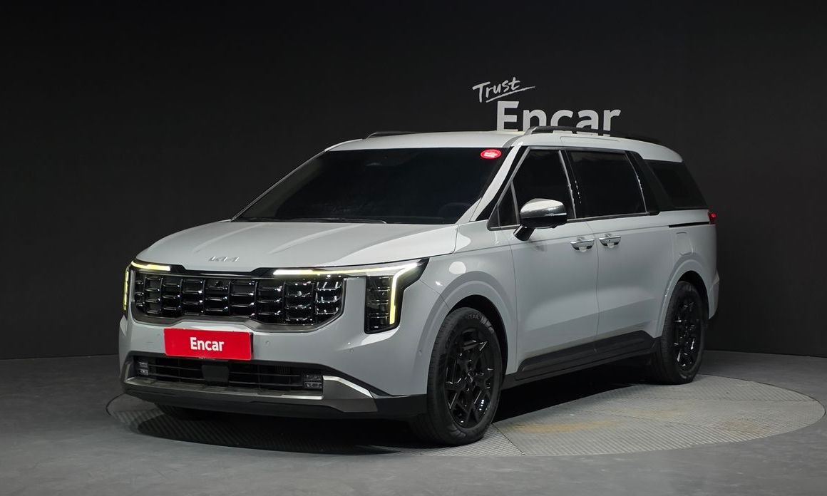 Kia Carnival 9-Seater Gravity, 2025