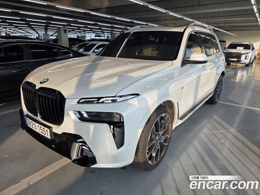 BMW X7 xDrive 40d M Sport 7 STR, 2025