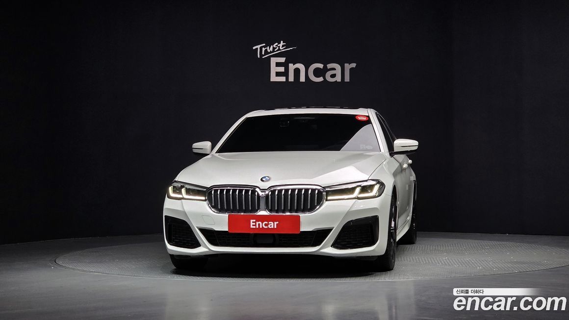 BMW 5-Series 530i M Sport Package, 2022
