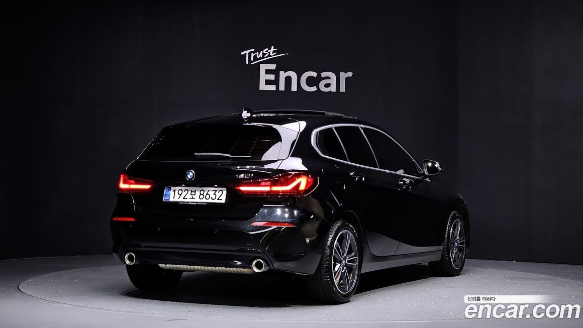 BMW 1-Series 120i Sports, 2024