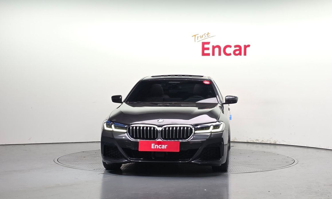 BMW 5-Series 530i M Sport Package, 2023