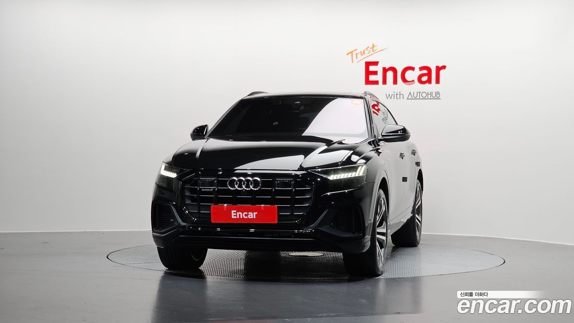 Audi Q8 55 TFSI Quattro Premium, 2023