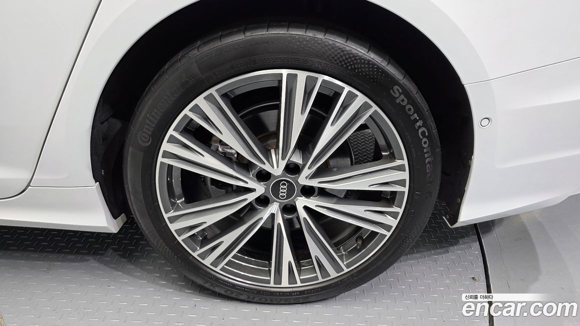 Audi A6 45 TFSI Quattro Premium, 2023